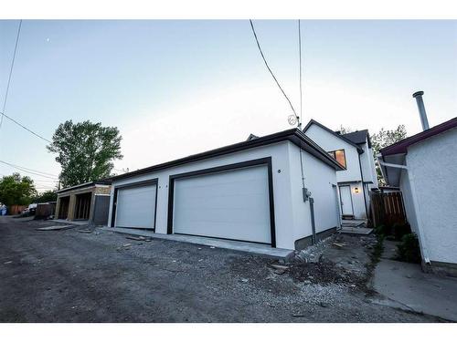 3727 Richmond Road Sw, Calgary, AB - Outdoor