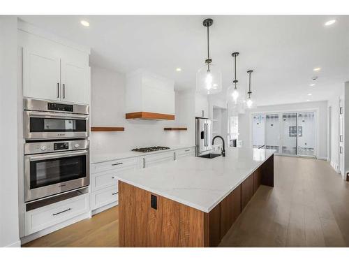 3729 Richmond Road Sw, Calgary, AB - Indoor Photo Showing Kitchen With Upgraded Kitchen