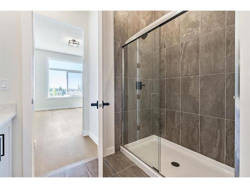 11 Wolf Crescent, Okotoks, AB - Indoor Photo Showing Bathroom