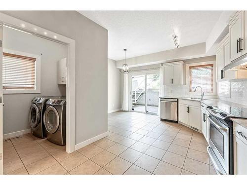 212A 12A Street Ne, Calgary, AB - Indoor