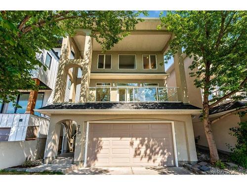 212A 12A Street Ne, Calgary, AB - Outdoor