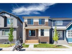 212 Lucas Common NW Calgary, AB T3P 2B3