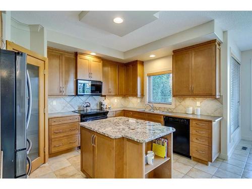 50 Elgin Park Road Se, Calgary, AB - Indoor Photo Showing Kitchen