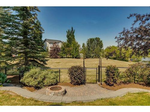 50 Elgin Park Road Se, Calgary, AB - Outdoor