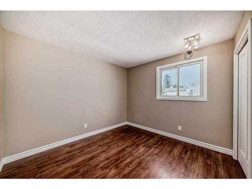 503-340 Falconridge Crescent Ne, Calgary, AB - Indoor Photo Showing Other Room