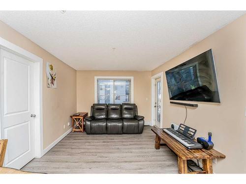 1310-1317 27 Street Se, Calgary, AB - Indoor