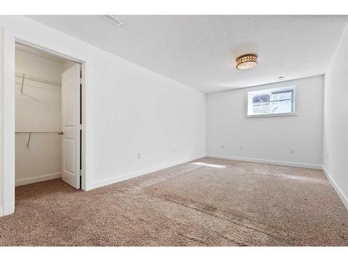 208 East Lakeview Place, Chestermere, AB - Indoor Photo Showing Other Room