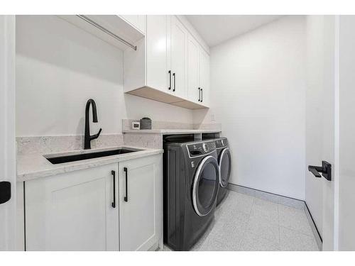 2208 34 Street Sw, Calgary, AB - Indoor Photo Showing Laundry Room