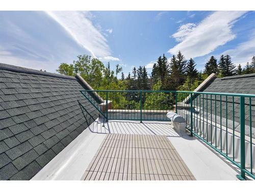 710 Royal Avenue Sw, Calgary, AB - Outdoor