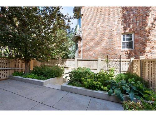 710 Royal Avenue Sw, Calgary, AB - Outdoor