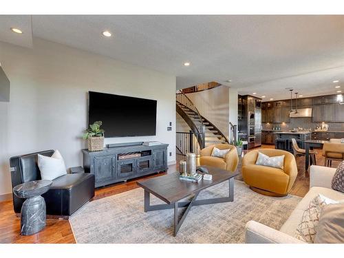 133 Silverado Ranch Manor Sw, Calgary, AB - Indoor Photo Showing Living Room