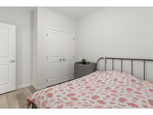 49 Lucas Heights Nw, Calgary, AB - Indoor Photo Showing Bedroom