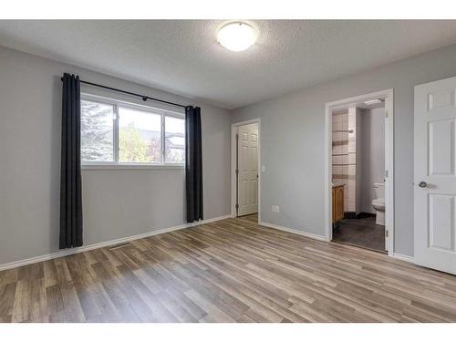 48 Catalina Circle Ne, Calgary, AB - Indoor Photo Showing Bathroom