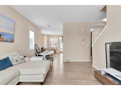 267 Mahogany Way Se, Calgary, AB - Indoor Photo Showing Living Room