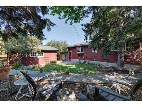 23 Croydon Road Nw, Calgary, AB - Outdoor