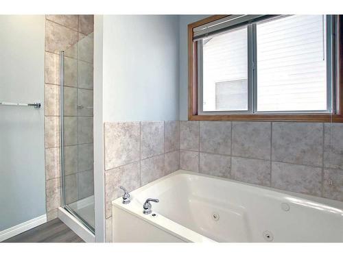 59 Panamount Lane Nw, Calgary, AB - Indoor Photo Showing Bathroom