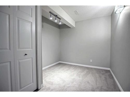 59 Panamount Lane Nw, Calgary, AB - Indoor Photo Showing Other Room