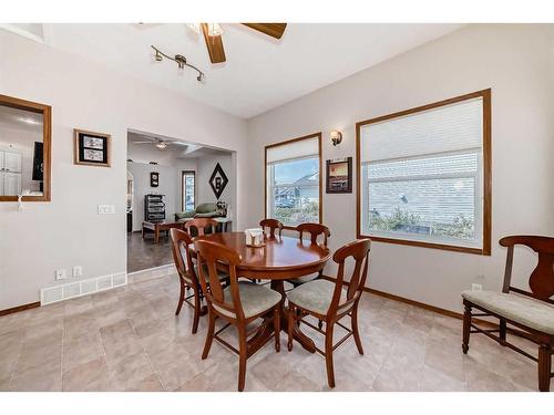 424 Cimarron Circle, Okotoks, AB - Indoor Photo Showing Dining Room