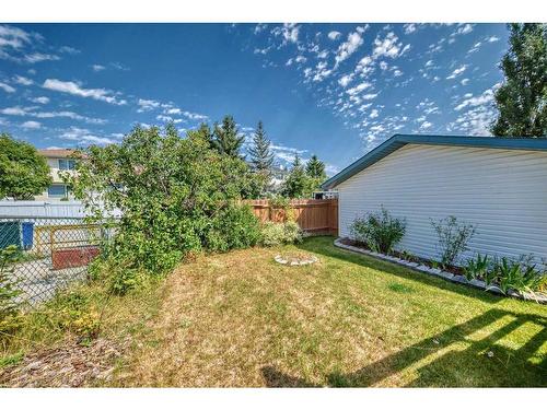 424 Cimarron Circle, Okotoks, AB - Outdoor