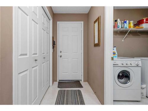 3105-7171 Coach Hill Road Sw, Calgary, AB - Indoor Photo Showing Laundry Room