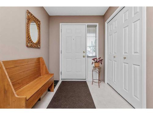 3105-7171 Coach Hill Road Sw, Calgary, AB - Indoor Photo Showing Other Room