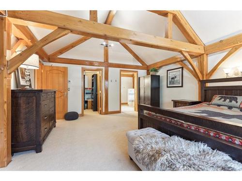 106 Lougheed Circle, Banff, AB - Indoor Photo Showing Bedroom