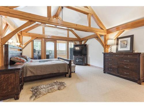 106 Lougheed Circle, Banff, AB - Indoor Photo Showing Bedroom