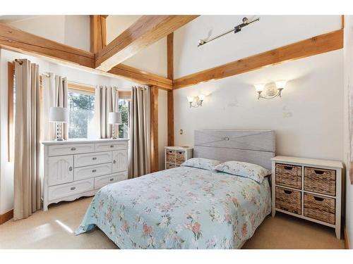 106 Lougheed Circle, Banff, AB - Indoor Photo Showing Bedroom