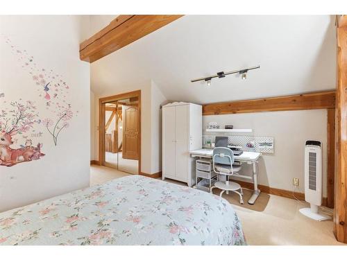 106 Lougheed Circle, Banff, AB - Indoor Photo Showing Bedroom