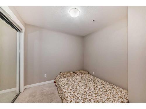 6307-302 Skyview Ranch Drive Ne, Calgary, AB - Indoor Photo Showing Bedroom