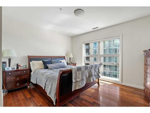 2306-1410 1 Street Se, Calgary, AB - Indoor Photo Showing Bedroom