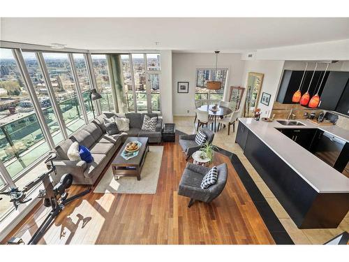 2306-1410 1 Street Se, Calgary, AB - Indoor Photo Showing Living Room