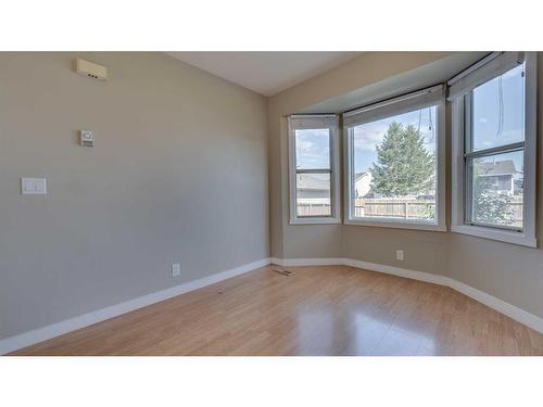 308 Falton Drive Ne, Calgary, AB - Indoor Photo Showing Other Room