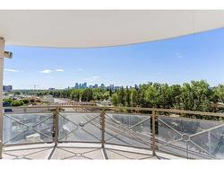 309-1726 14 Avenue NW Calgary, AB T2N 4Y8