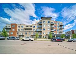 504-71 Shawnee Common SW Calgary, AB T2Y 0R2