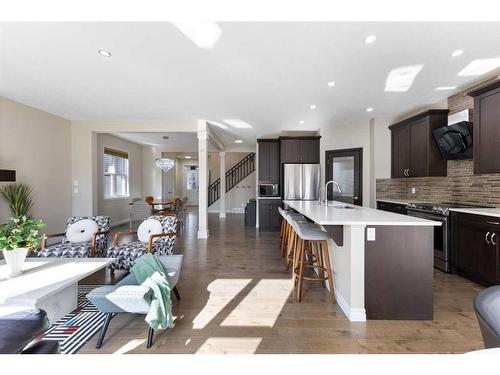 283 Nolan Hill Boulevard Nw, Calgary, AB - Indoor Photo Showing Kitchen With Upgraded Kitchen