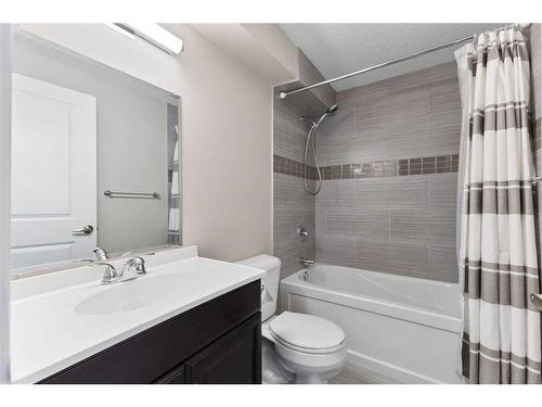 283 Nolan Hill Boulevard Nw, Calgary, AB - Indoor Photo Showing Bathroom