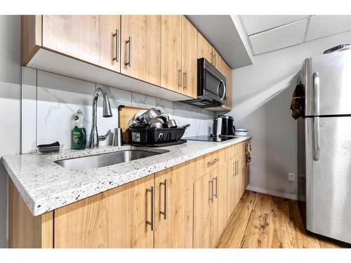 21 Redstone Road Ne, Calgary, AB - Indoor Photo Showing Kitchen