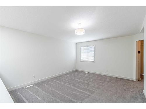 331 Legacy Heights Se, Calgary, AB - Indoor Photo Showing Other Room