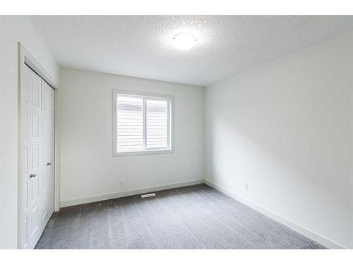 331 Legacy Heights Se, Calgary, AB - Indoor Photo Showing Other Room