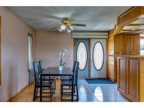 6527 Temple Drive Ne, Calgary, AB - Indoor Photo Showing Dining Room