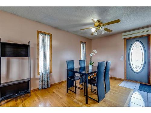 6527 Temple Drive Ne, Calgary, AB - Indoor Photo Showing Dining Room