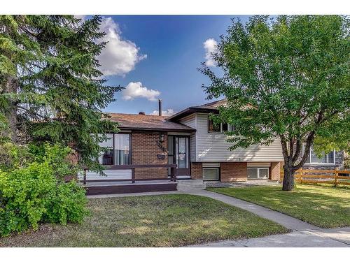 6527 Temple Drive Ne, Calgary, AB - Outdoor