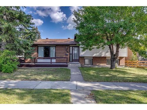 6527 Temple Drive Ne, Calgary, AB - Outdoor