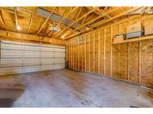 6527 Temple Drive Ne, Calgary, AB - Indoor Photo Showing Garage