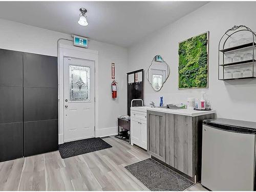 2 Elma Street West, Okotoks, AB - Indoor Photo Showing Laundry Room