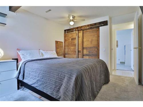 303 Pinemont Gate Ne, Calgary, AB - Indoor Photo Showing Bedroom