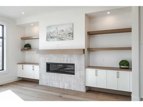 2632 30 Street Sw, Calgary, AB - Indoor With Fireplace