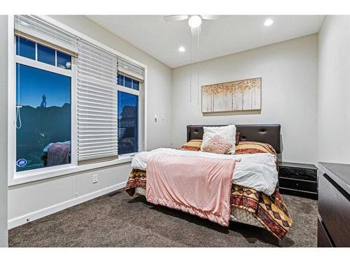 220 Stonemere Close, Chestermere, AB - Indoor Photo Showing Bedroom