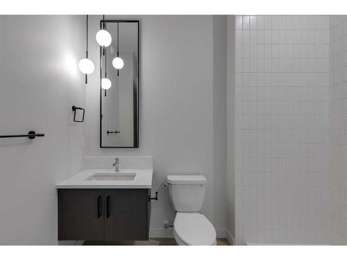 2 Rock Lake Heights Nw, Calgary, AB - Indoor Photo Showing Bathroom